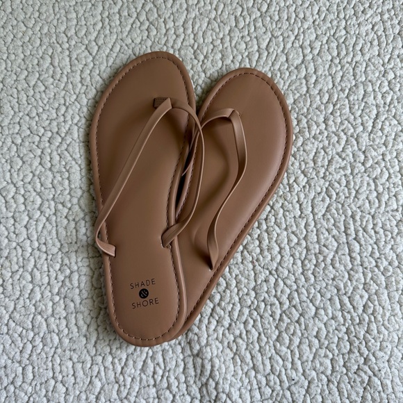 tan flip flops!! - Picture 3 of 4